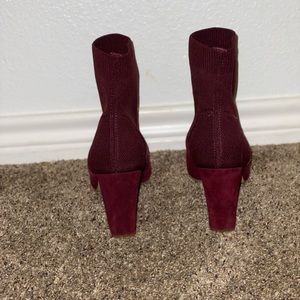 Steve madden maroon sock booties size 7